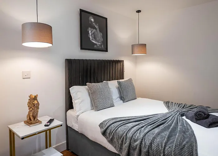 Manhattan Luxury Suites